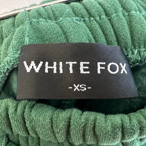 White Fox Sweat Shorts Green Women’s - Size XSmall - Picture 7 of 10